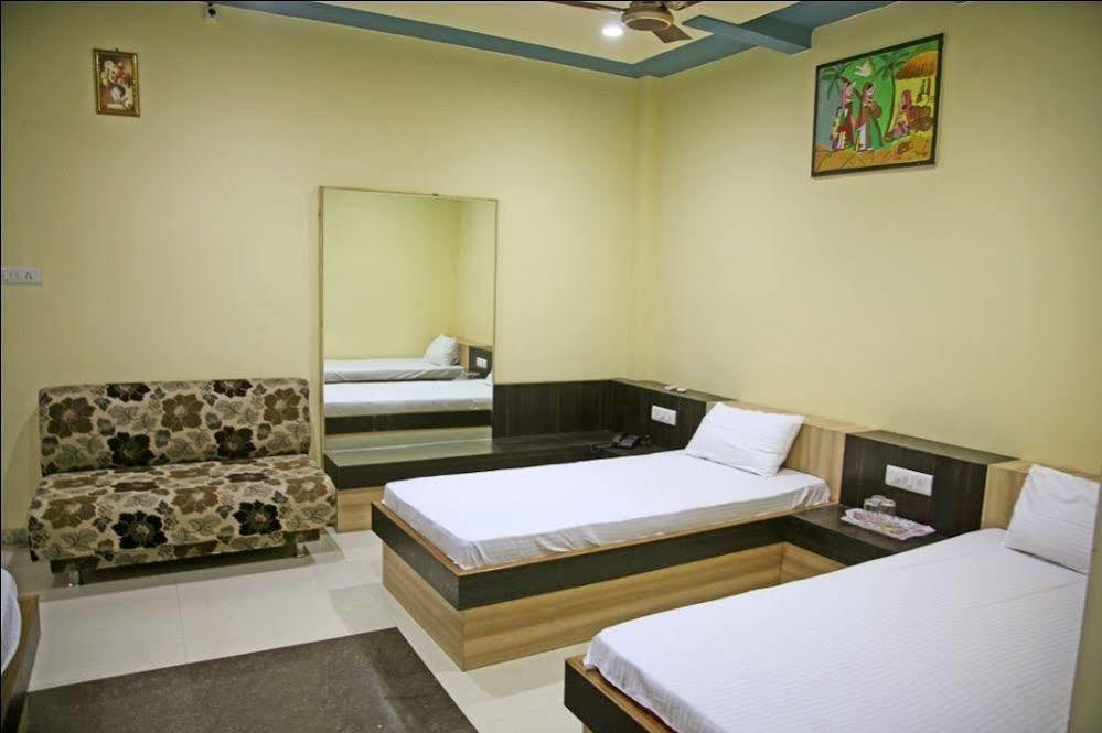 Oyo 2061 Hotel New Holiday Inn Ajmer Exterior foto